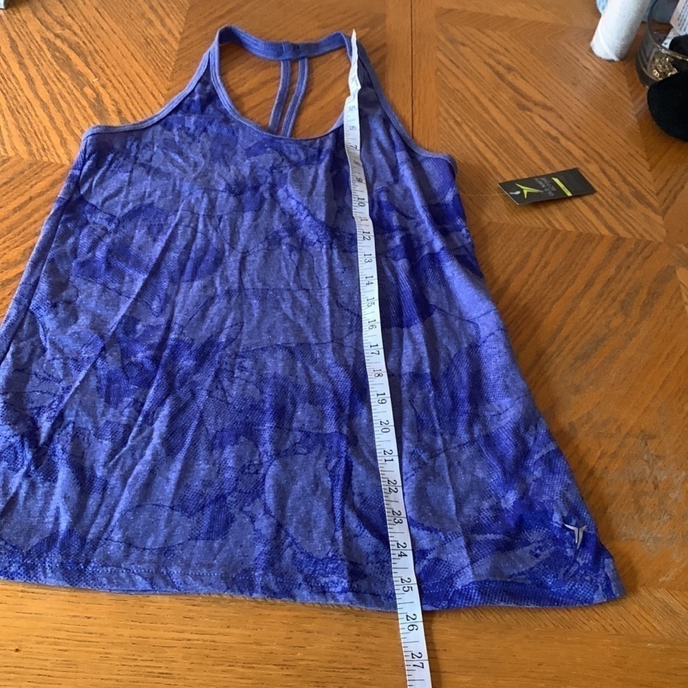 Workout tank - Picture 5 of 9